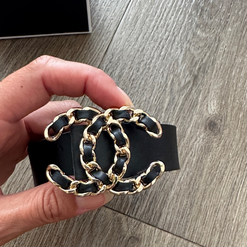 CHANEL Black Belt with Gold Chain Accent - Picture 2 of 7